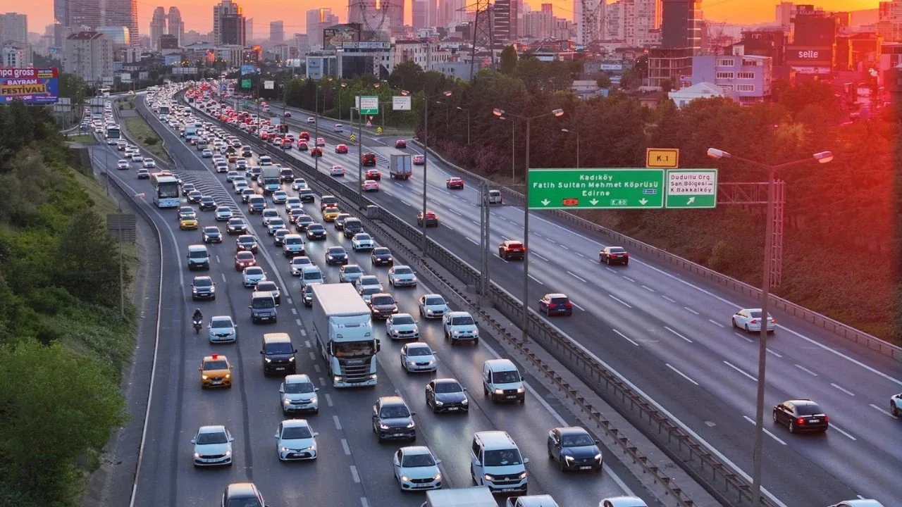 Trafikteki araç sayısı 35 milyonu geçti, otomobil tercihleri dönüşüyor