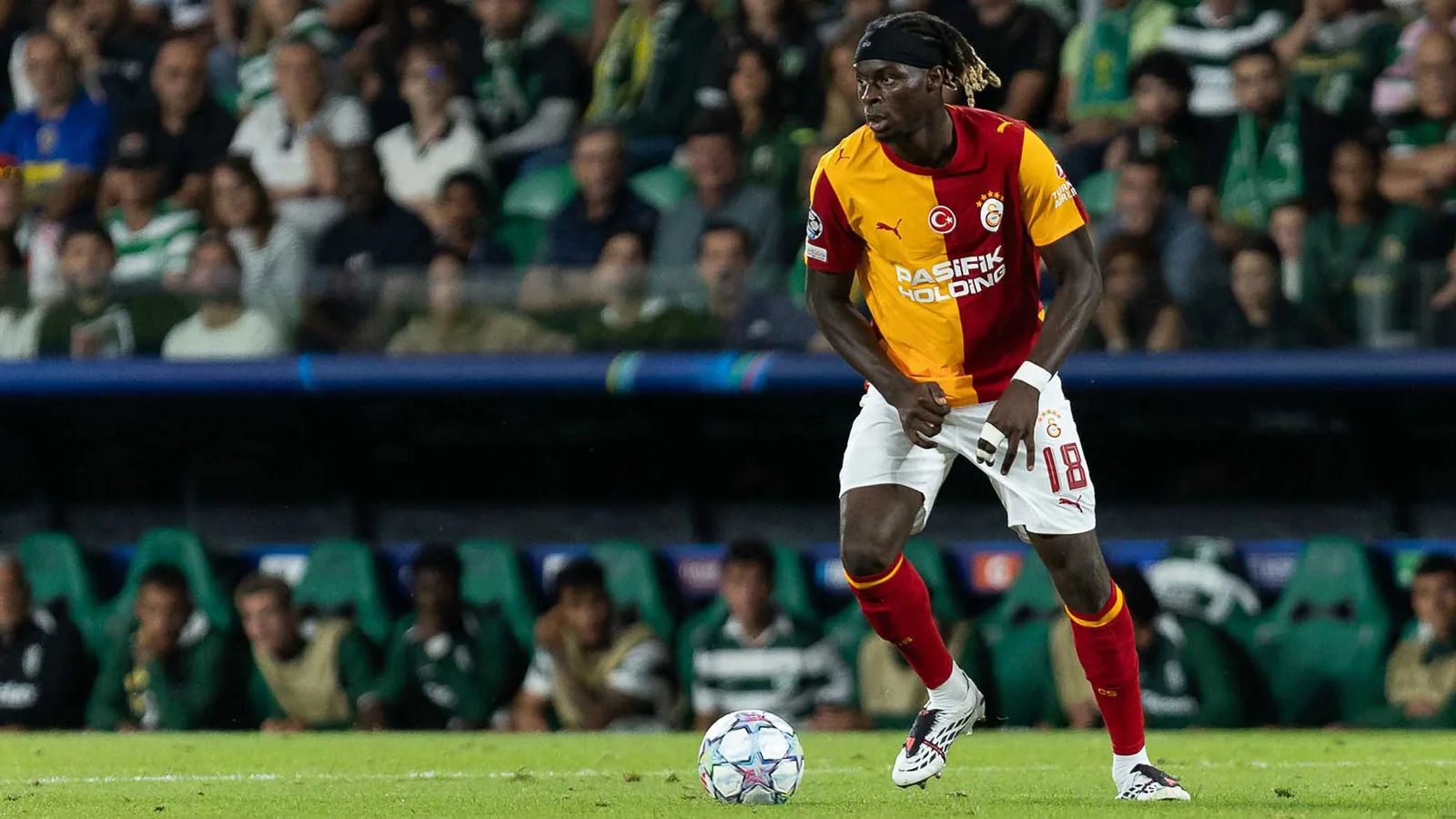 Lesley Ugochukwu'nun Galatasaray'dan ayrılması bekleniyor