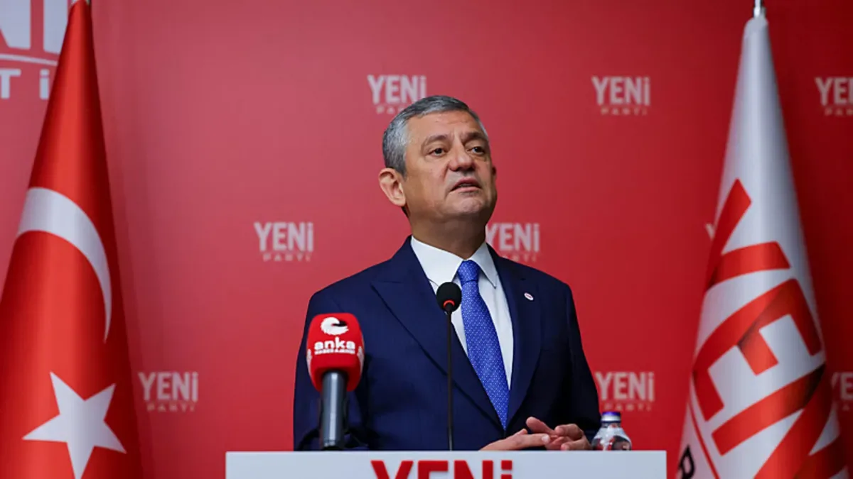 Özgür Özel'den vekillerine 'iftira furyasını sürdürün' mesajı: Fon iddialarına destek