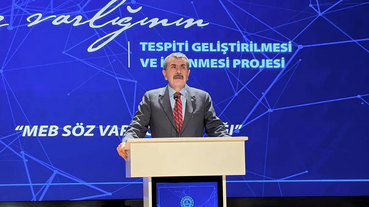 Bakan Tekin'den Sosyal Medya Şirketlerine Dava Hazırlığı Açıklaması