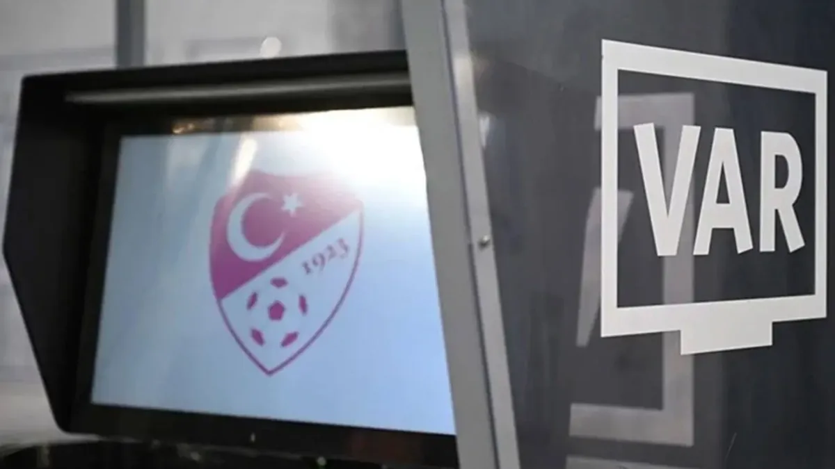 Galatasaray-Fenerbahçe Derbisinde VAR Görevini Carlos Del Cerro Grande Üstlenecek