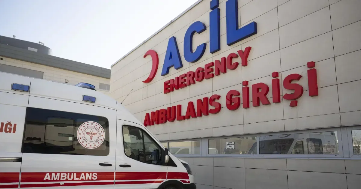 İzmir'de gıda zehirlenmesi şüphesi: 80 işçi hastanelere başvurdu