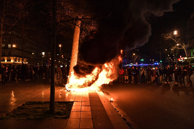 Fransa'da grev ve protesto dalgası dinmiyor! Ülke çapında milyonlarca kişi yarın sokaklarda olacak