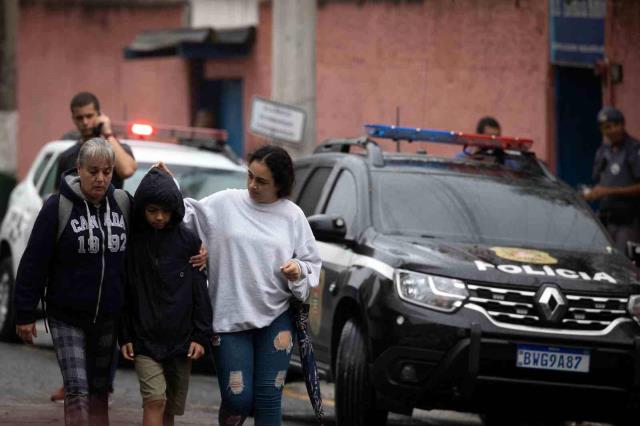 Meksika'da 13 yaşındaki öğrenci, öğretmenini öldürdü! 5 kişiyi de yaraladı