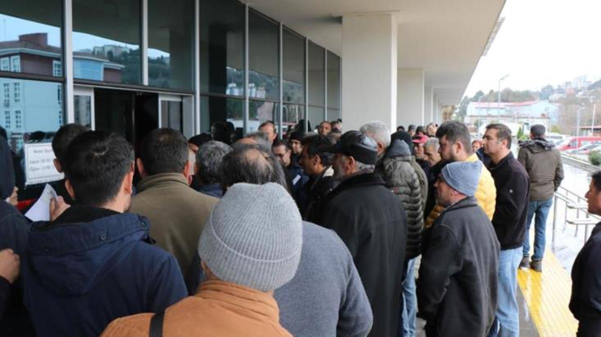 SGK’dan EYT’lilere uyarı: “Emekli olur” yazısı almak için kuruma gelmelerine gerek yok