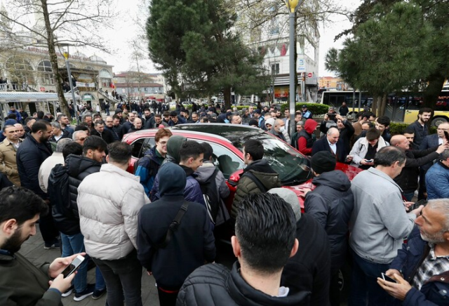 Bakan Varank, makam aracı olarak Togg kullanmaya başladı