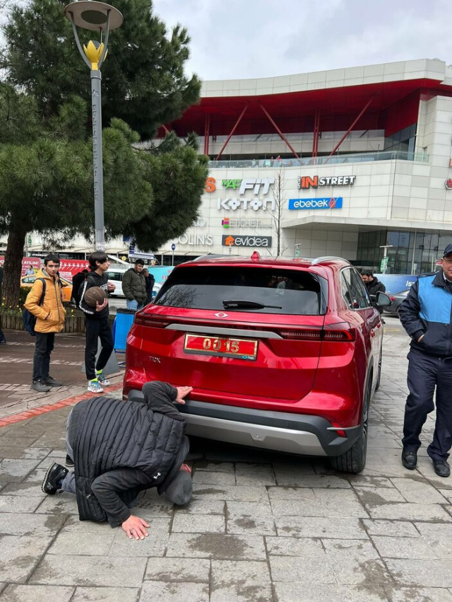 Bakan Varank, makam aracı olarak Togg kullanmaya başladı