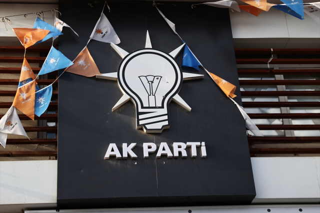 AK Parti'den silahlı saldırıya ilişkin ilk açıklama: Doğrudan hedef alarak bu eylemi gerçekleştirmiş