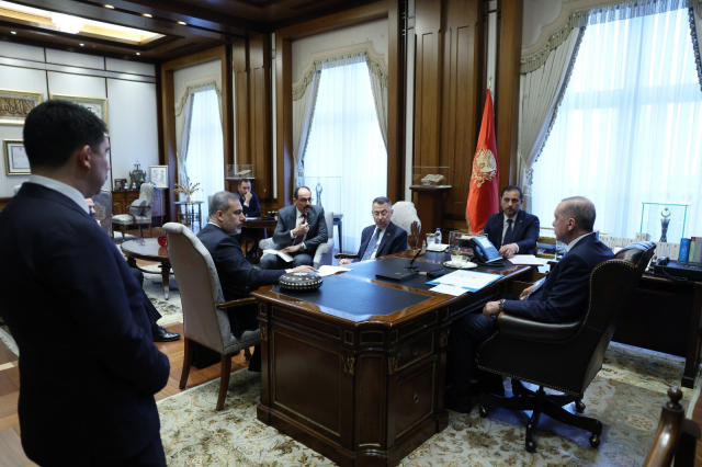 Cumhurbaşkanı Erdoğan, rahatsızlığı sonrası ilk kez görüntü verdi