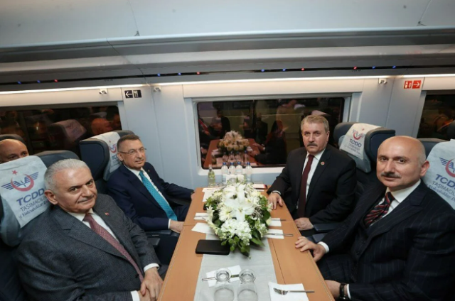 Ankara-Sivas Hızlı Tren Hattı'nın açılışına katılamayan Cumhurbaşkanı Erdoğan müjdeyi sosyal medyadan verdi: Mayıs sonuna kadar ücretsiz