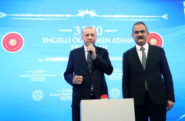 Cumhurbaşkanı Erdoğan, 3 bin 500 Engelli Öğretmen Atama Töreni'ne katıldı: Mayıs'ta 45 bin yeni öğretmen ataması yapacağız