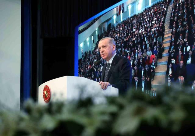 Cumhurbaşkanı Erdoğan, 3 bin 500 Engelli Öğretmen Atama Töreni'ne katıldı: Mayıs'ta 45 bin yeni öğretmen ataması yapacağız