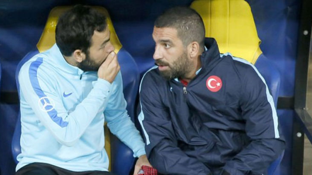 Süper Lig ekibinden Arda Turan bombası! Milli Takım derken ters köşe