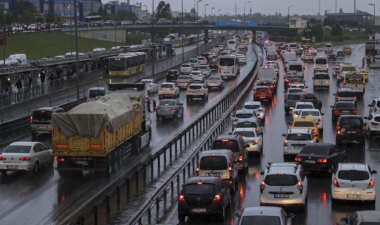 İstanbul’da trafik yoğunluğu yüzde 85’e ulaştı