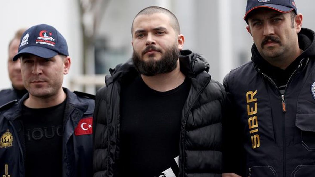 Bu sabah Türkiye’ye getirilen Thodex kurucusu Faruk Fatih Özer’in ilk görüntüleri