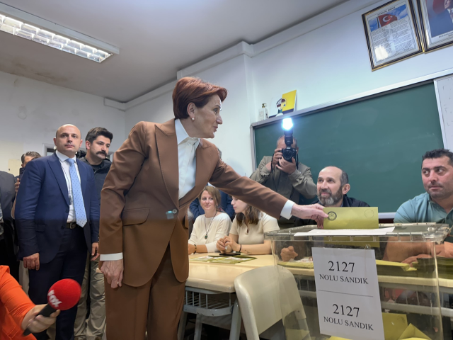 Oy kullanan Meral Akşener'den ilk sözler: Allah inşallah gönlümüzdekini nasip eder