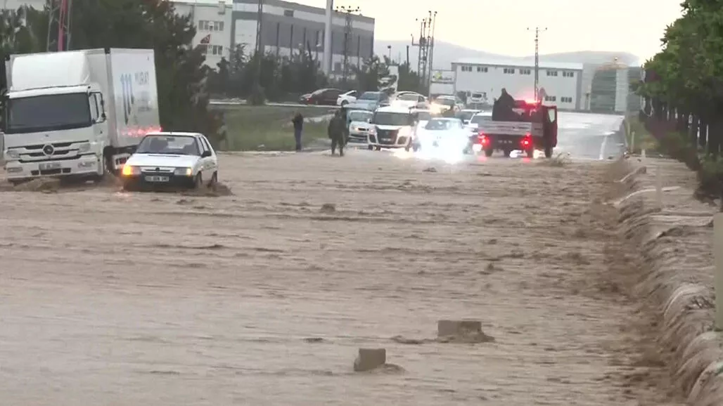 Ankara’da sağanak sele neden oldu