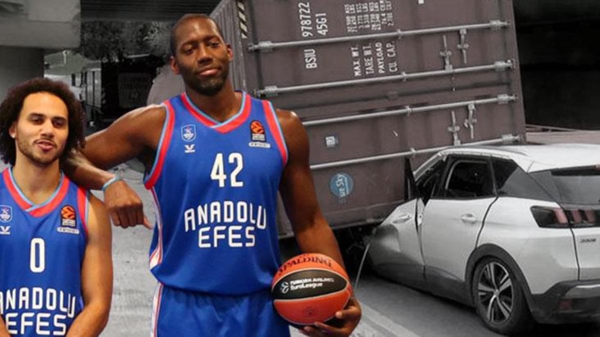 Aracı tonlarca ağırlıktaki dorsenin altında kalmıştı! İşte Anadolu Efes’in yıldızı Dunston’ın son hali
