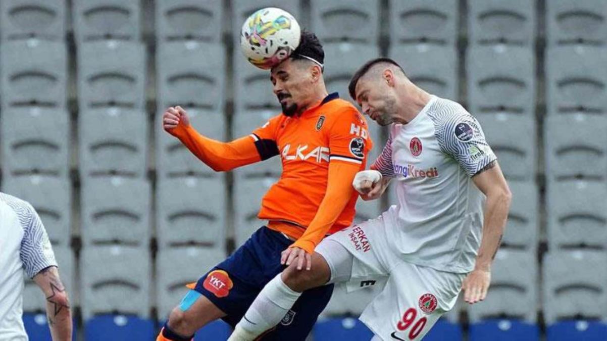 Maç devam ederken Ümraniyespor’dan zehir zemberek açıklama: Bıktık, yazıklar olsun