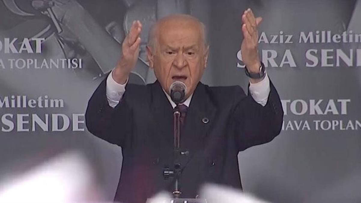 Seçim sürecinde Bahçeli’yi ilk kez böyle gördük! Sesi adeta alanı inletti