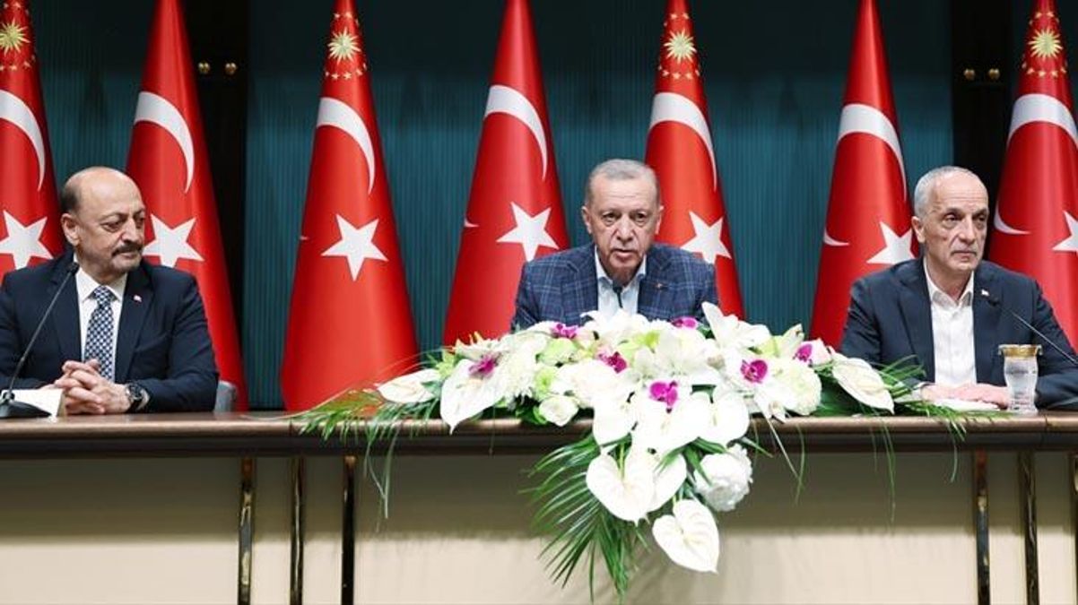 Kamu işçisine yüzde 45 zam! En düşük maaş 15 bin TL oldu
