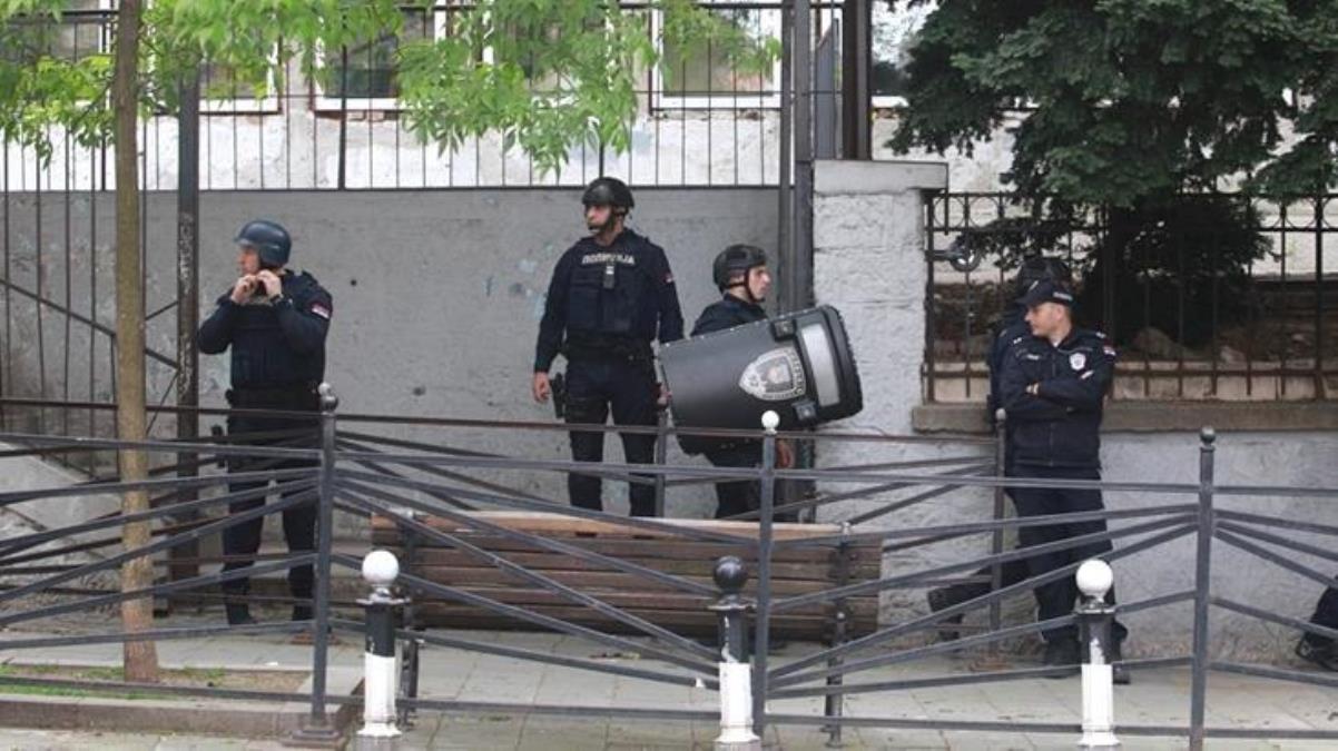 Sırbistan’da bir öğrenci babasının silahıyla okulu kana buladı: 9 kişi hayatını kaybetti
