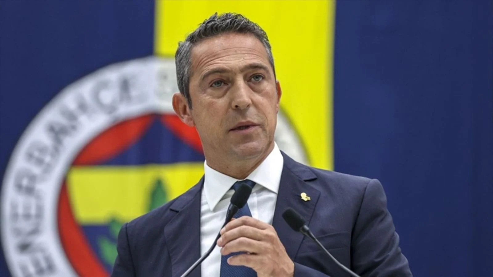 Hac dönüşü imzalar atılacak!  Fenerbahçe’nin yeni teknik direktörü belli oldu!