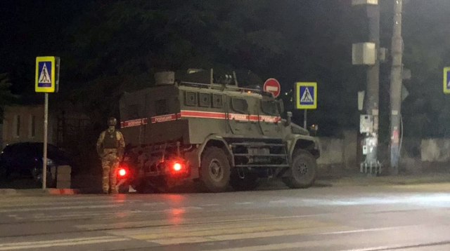 Rusya'da darbe alarmı! Zırhlı araçlar ve askerler devriye gezmeye başladı