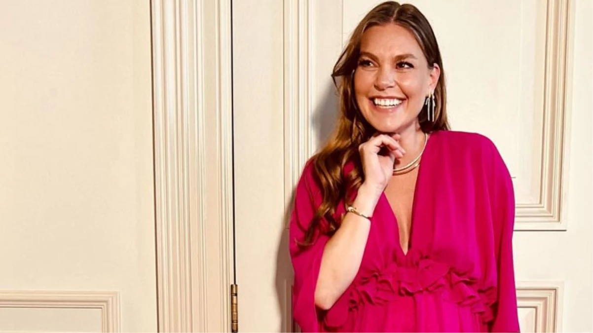 Doğuma günler kaldı! 7,5 aylık hamile Aslı Enver’den karnı burnunda poz geldi