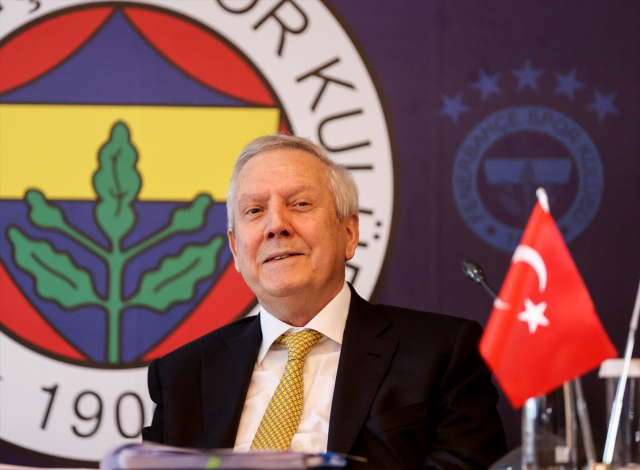 Son Dakika: Eski Fenerbahçe Başkanı Aziz Yıldırım: Hiç kimse başkanlığa aday olmazsa ben adayım