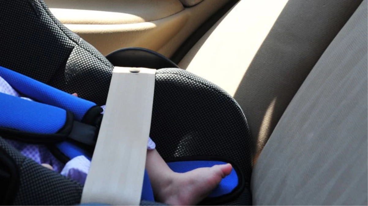 Belçika’da araçta unutulan 6 aylık bebek hayatını kaybetti