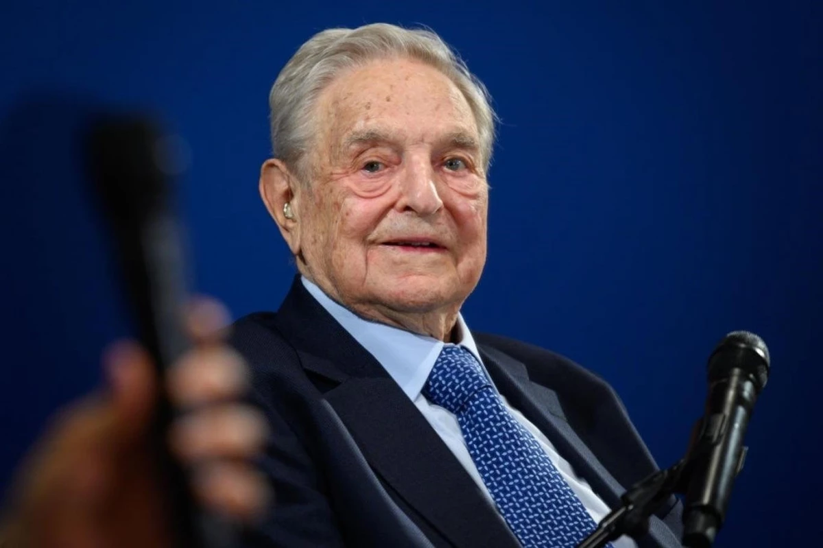 Milyarder yatırımcı George Soros, servetinin kontrolünü 37 yaşındaki oğluna bıraktı