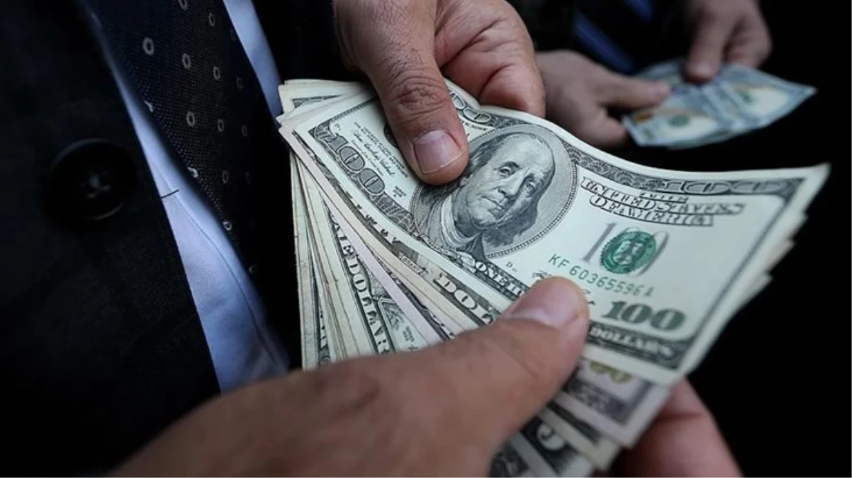 Piyasaların ateşi sönmüyor! Dolar, euro ve altın güne rekorla başladı