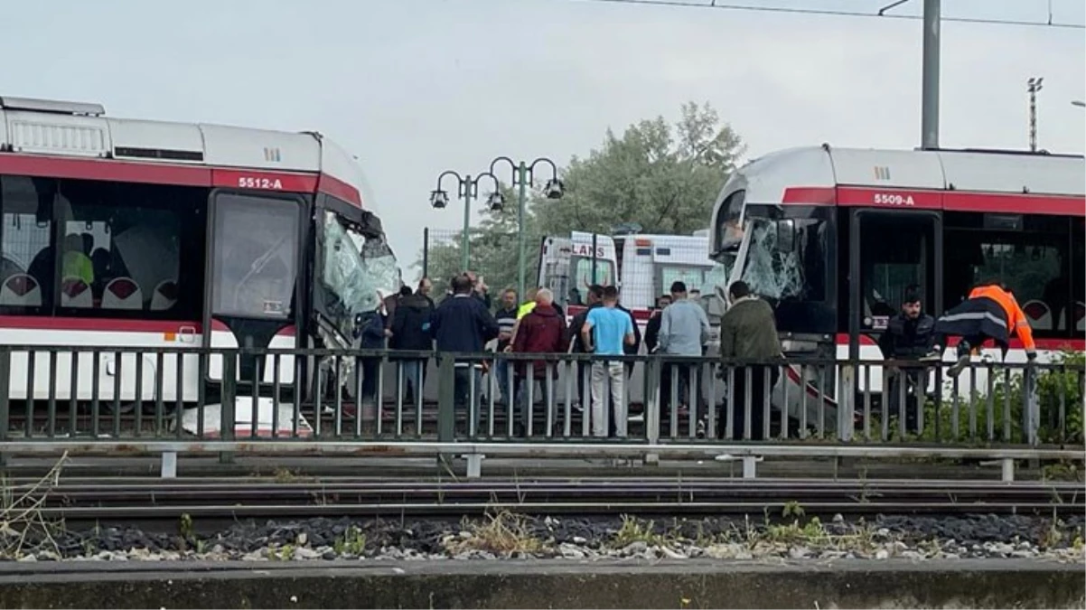 Samsun’da iki tramvay çarpıştı: 1’i ağır 26 yaralı var