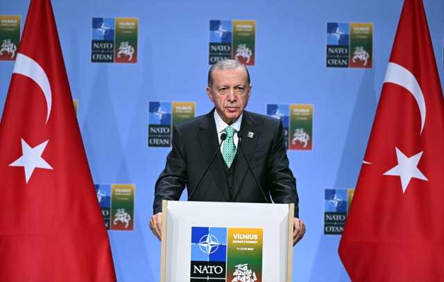 Erdoğan'ın NATO zirvesindeki adımları İngiliz medyasında gündem oldu: Hedeflerinin çok ötesine uzanıyor