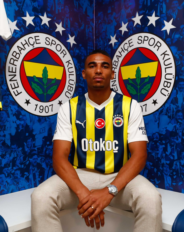 Son Dakika: Fenerbahçe, Ganalı stoper Alexander Djiku ile sözleşme imzaladı