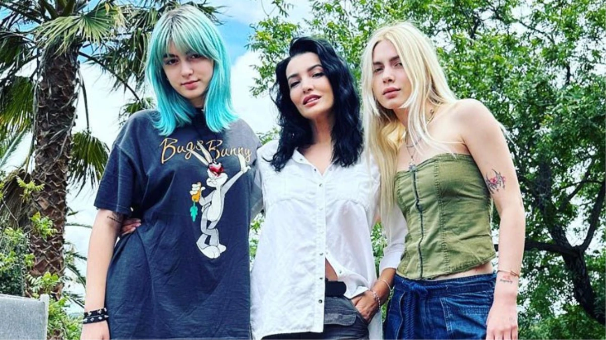 Aleyna Tilki’nin annesinden “Sana talibim” diyen takipçisine cevap: Üçüncü çocuğa ihtiyacım yok