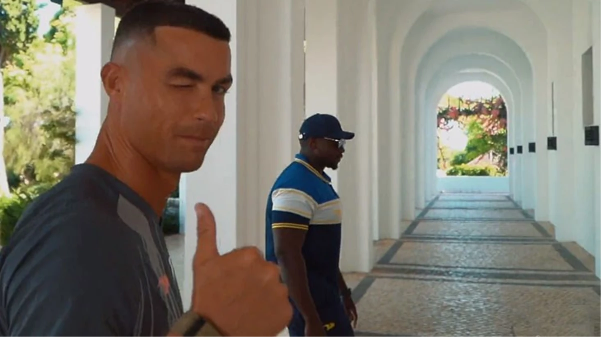 Ronaldo, Müslüman futbolseverleri yine mest etti! Secdeden sonra şimdi de herkes verdiği selamı konuşuyor