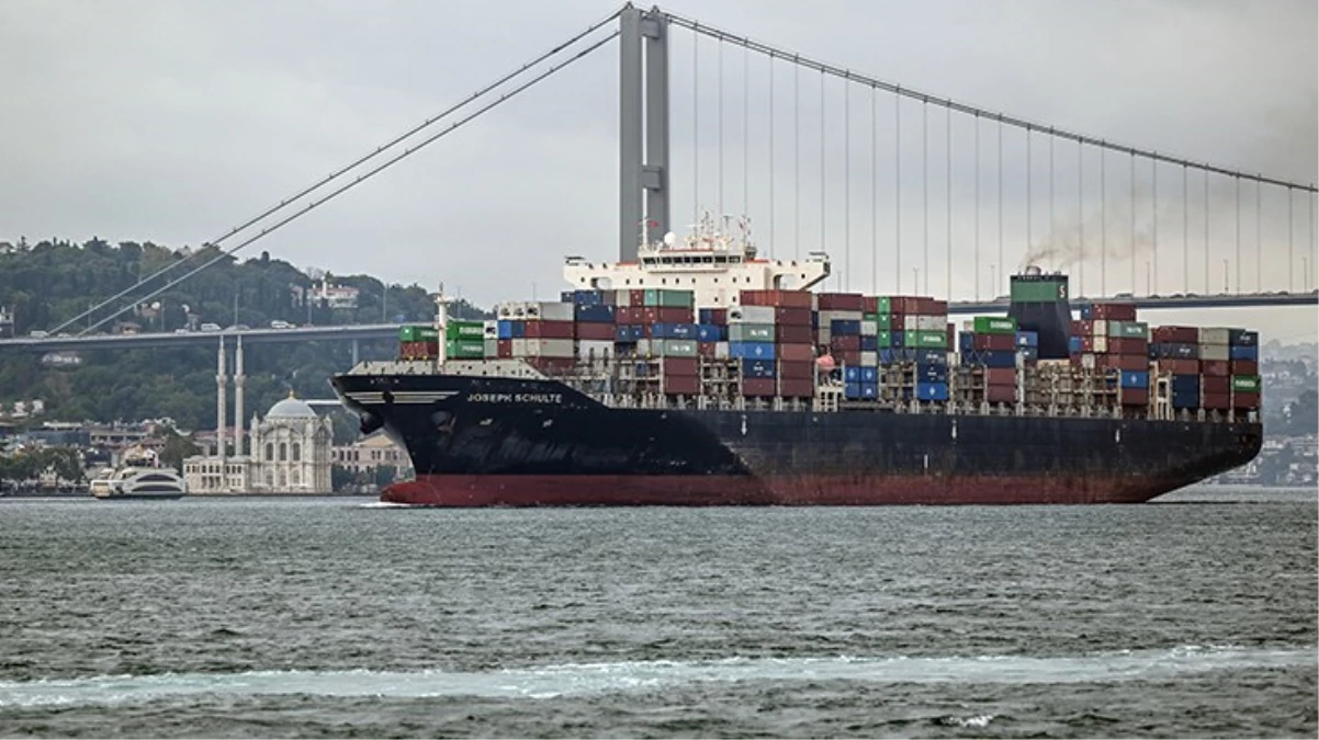 1,5 yıldır Odesa Limanı’nda bekletilen yük gemisi, İstanbul’a demirledi