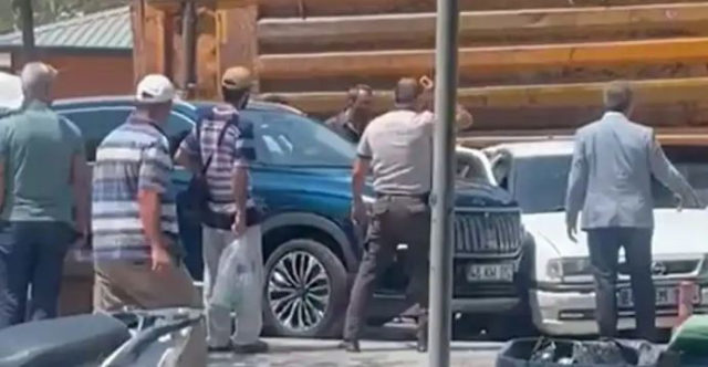 Belediye başkanı, gözü gibi baktığı Togg ile kaza yaptı