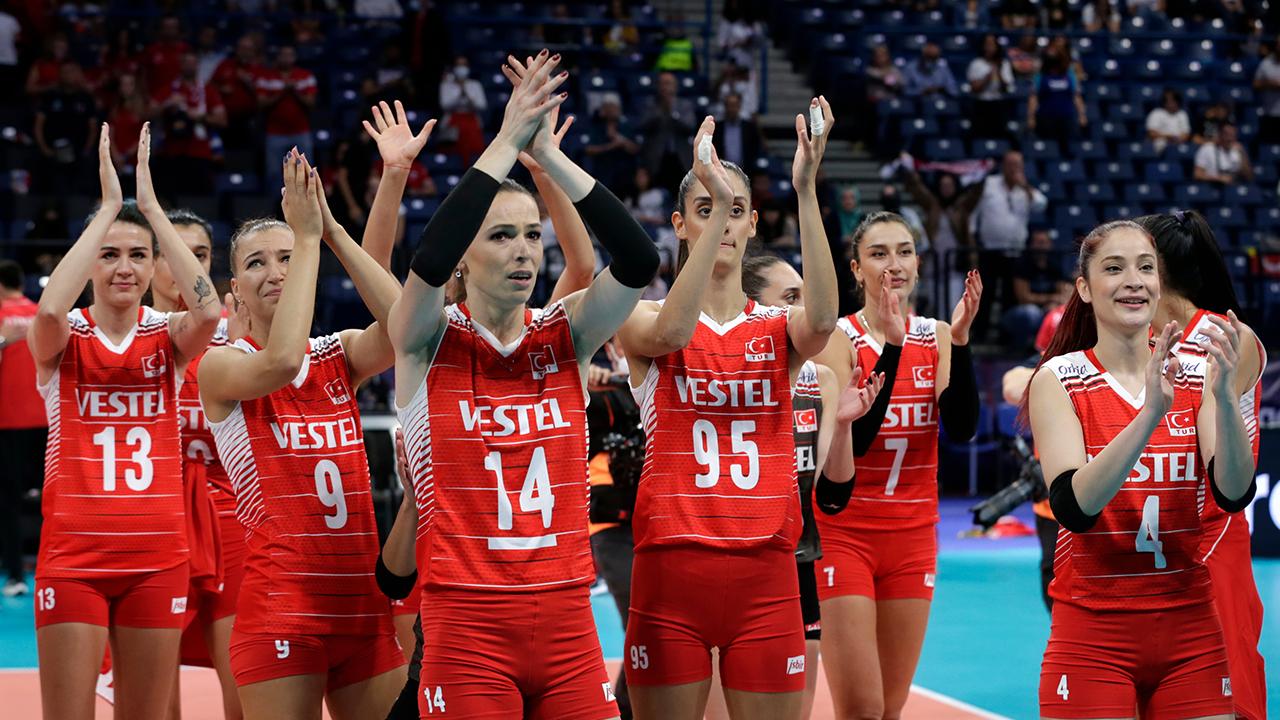 A Milli Kadın Voleybol Takımı İsveç’i 3-0 yendi