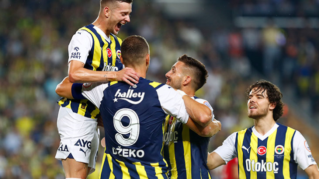 Son Dakika: Süper Lig'in ilk haftasında Fenerbahçe, sahasında Gaziantep FK'yı 2-1 mağlup etti