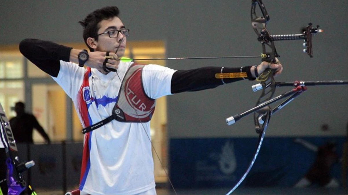Milli okçu Mete Gazoz dünya şampiyonu oldu