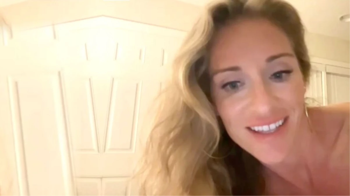 ABD’de Temsilciler Meclisi adayı Susanna Gibson, canlı yayında kocasıyla cinsel ilişkiye girip seçmenlerden para istedi