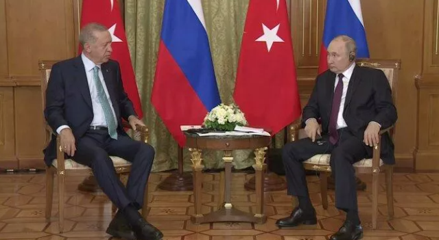 Son Dakika! Soçi'deki Erdoğan-Putin zirvesi başladı