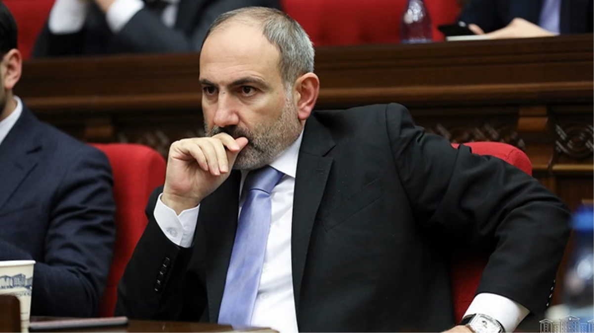 Rusya, Karabağ’daki hezimetin sorumlusu olarak Paşinyan’ı gösterdi: Ateşkesi haftalar önce kabul etseydi, kayıp daha hafif olacaktı