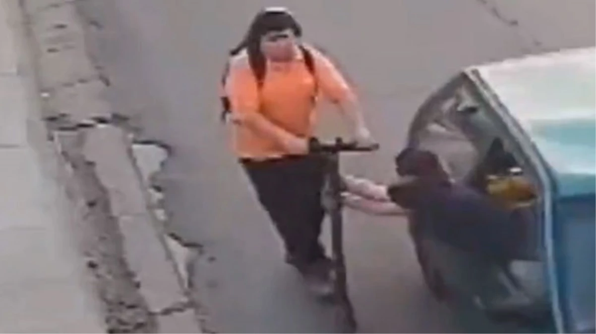 Şili’de hırsızlar, seyir halindeki skuteri çaldı: O anlar kameralara yansıdı