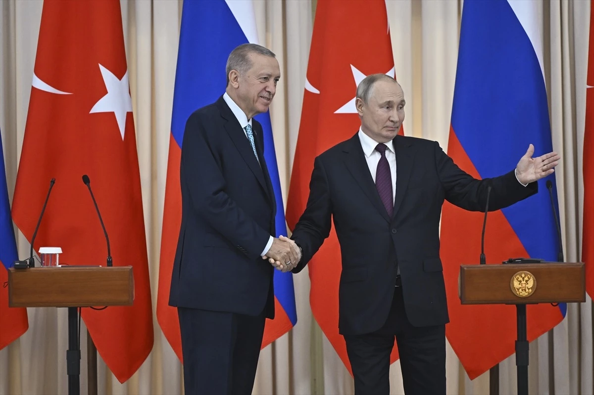 Cumhurbaşkanı Erdoğan: Putin, tahıl anlaşması için satış sonucu para transferi ve gemilerin sigortalanmasını şart koştu