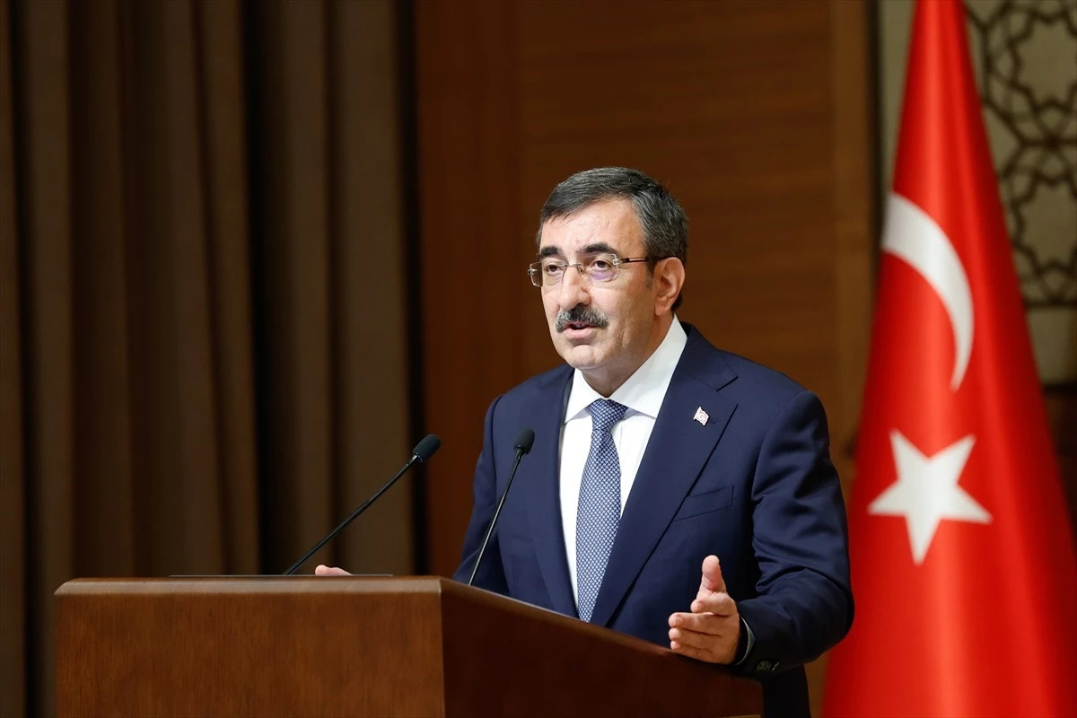 Cumhurbaşkanı Yardımcısı Yılmaz: Emeklilerimizle ilgili çalışmayı yıl sonuna kadar sonuçlandırmayı öngörüyoruz