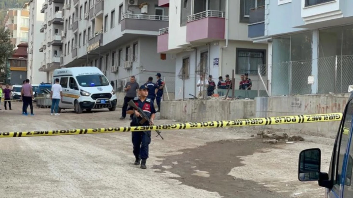 Osmaniye’de bir eve yapılan uyuşturucu operasyonu sırasında açılan ateş sonucu 1 astsubay şehit oldu, 2 asker yaralandı